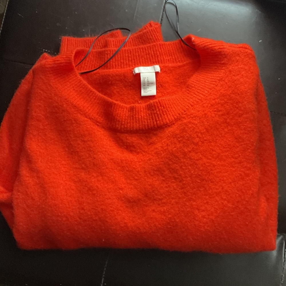 H&M Vibrant ORANGE Crew Neck Sweater